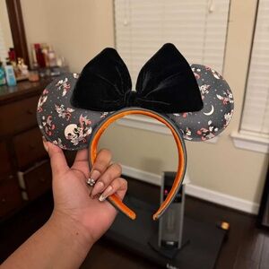 Loungefly Disney Mickey & Minnie Halloween vampire witch black bow ear headband